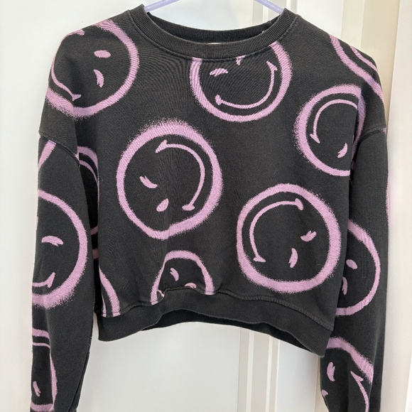 Cropped Sweatshirt - Picture 1 of 3